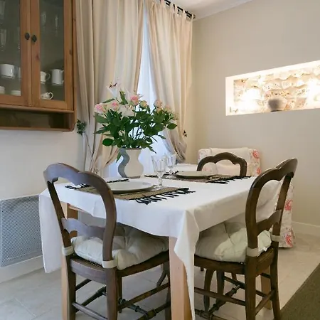 Quartier Latin 3 Apartments Air-Conditioning-3